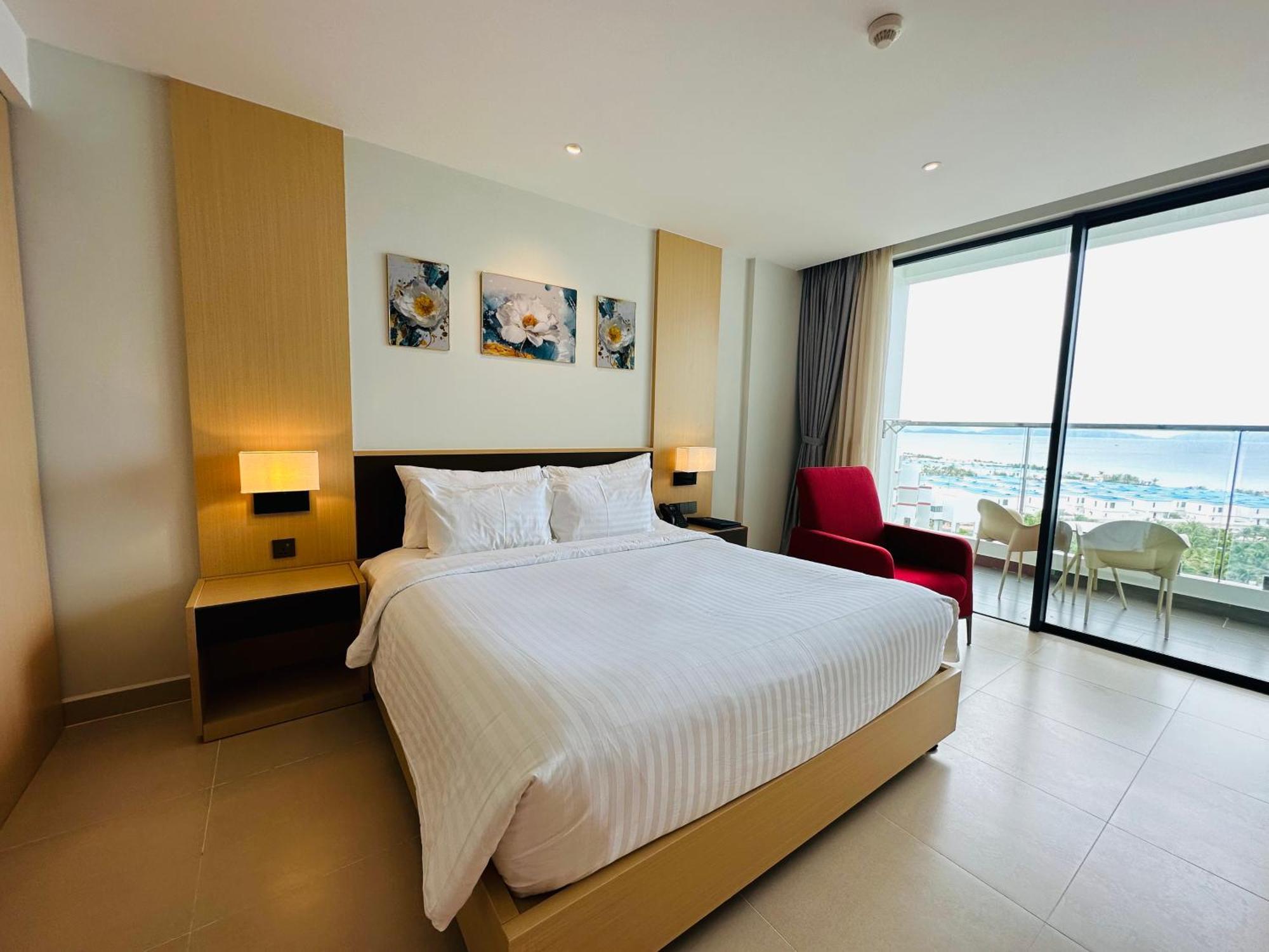 The Cam Ranh Oceanview Lejlighed Eksteriør billede