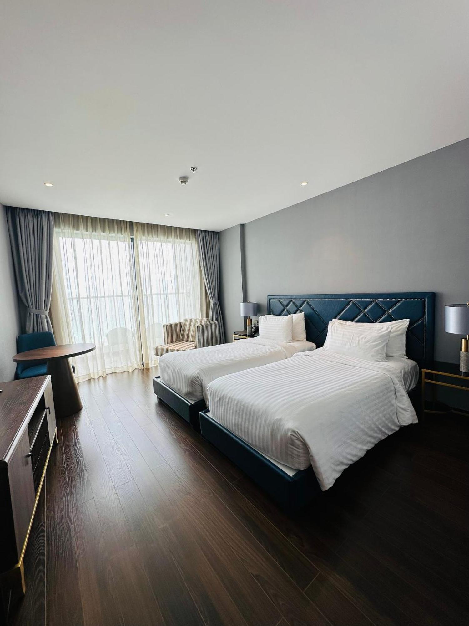 The Cam Ranh Oceanview Lejlighed Eksteriør billede